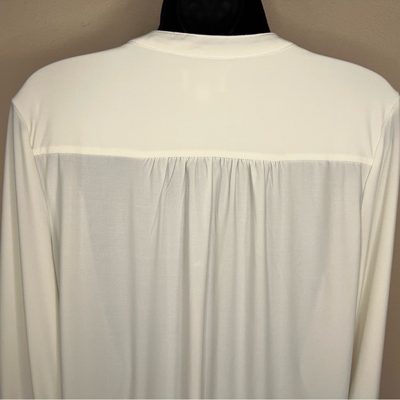 MEDIUM WONDERLY IVORY WHITE BLOUSE STRETCH NEUTRAL 3/4 SLEEVE - Picture 8 of 12